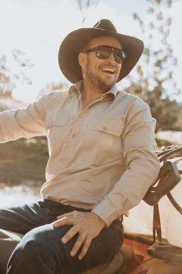 Pilbara Stone Closed Front L/S Shirt