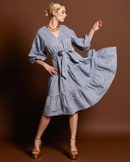 Landslide Raglan Blue Texture Tiered Midi Dress