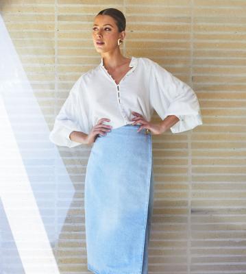 Berry Kiss Ivory Blouse