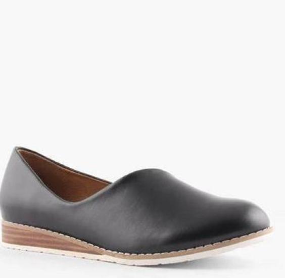 Bunty Black Ladies Shoe