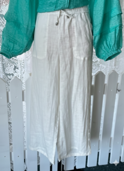 White 3/4 Linen Pants