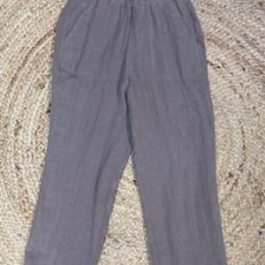 Mocha 3/4 Linen Pants